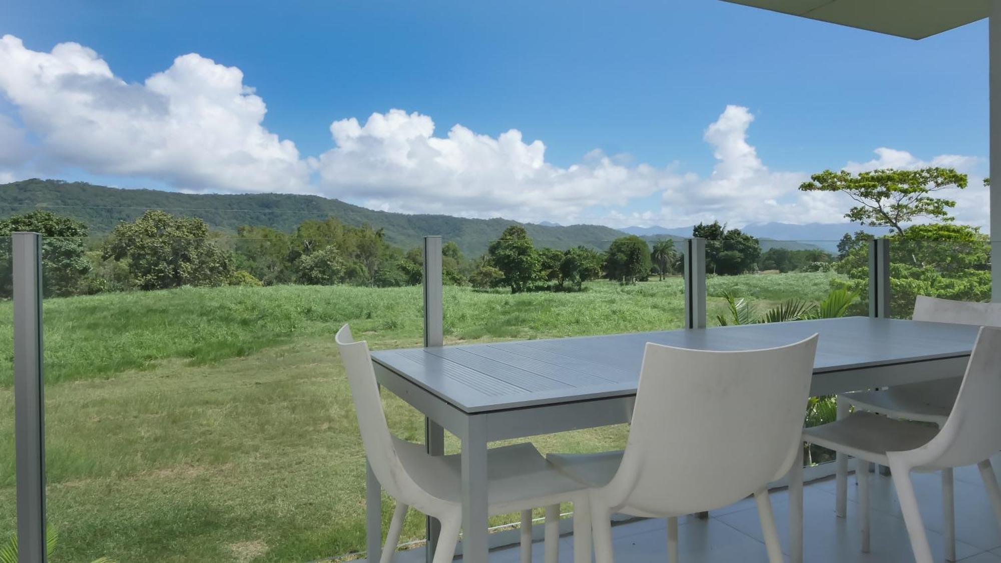 Pool Resort Port Douglas Exterior foto